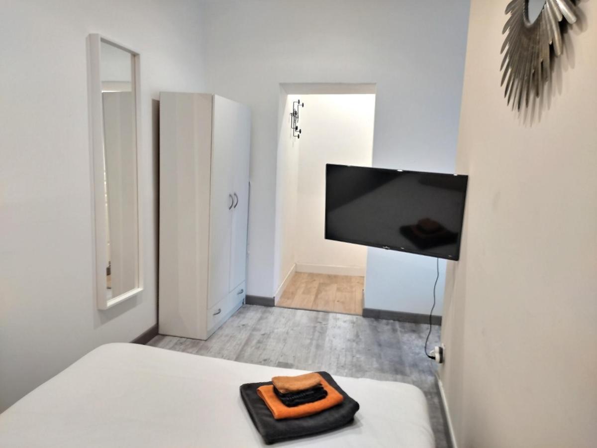 Chambre 26M - Salon Et Kitchenette Prive - Wifi Woippy Zewnętrze zdjęcie